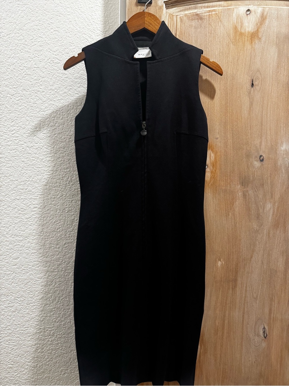 Akris Punto Black Cap-Sleeve Sheath Dress - Picture 7 of 14